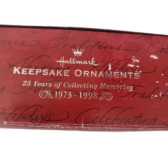 Hallmark 1998 Keepsake Christmas Ornament & Box:  1937 For V8 All American Truck - Picture 2 of 7